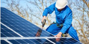 Installation Maintenance Panneaux Solaires Photovoltaïques à Beaumont-Village